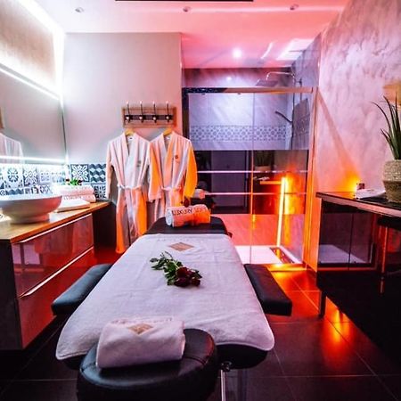 Loft Privatif Avec Jacuzzi Et Sauna Saint-Dizier Dış mekan fotoğraf